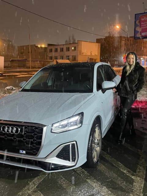 Audi Q2L для Анастасии